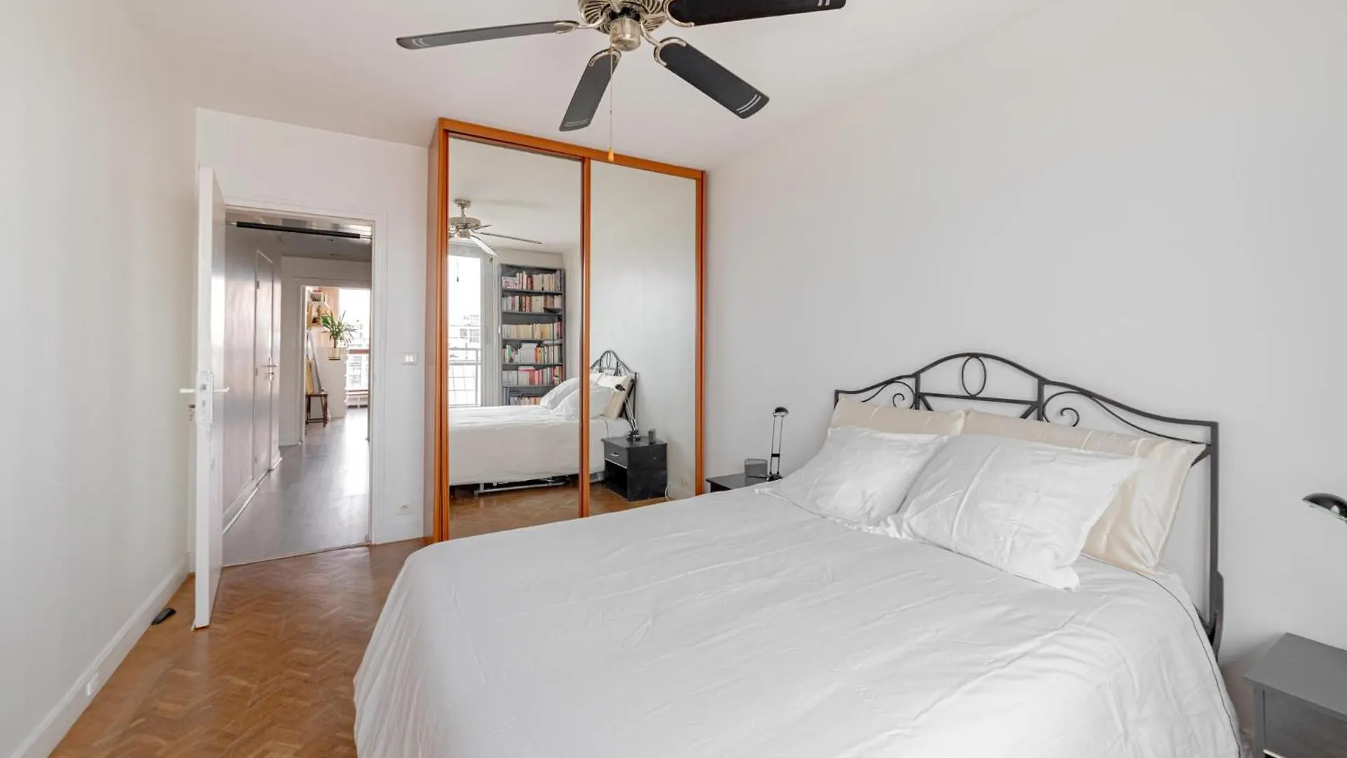 New - 3 Bedroom Flat With Eiffel Tower View Paris