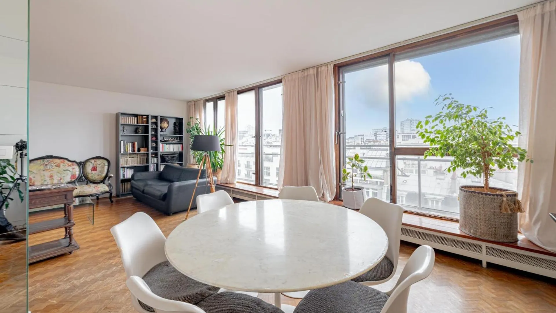 New - 3 Bedroom Flat With Eiffel Tower View Párizs