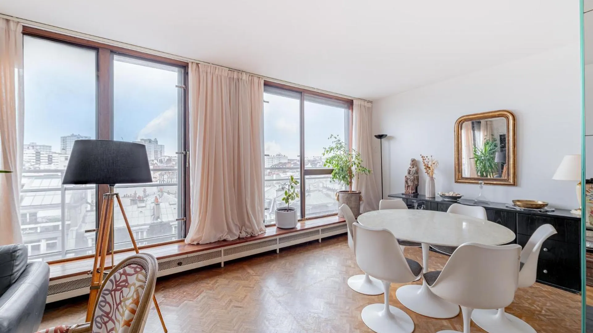 New - 3 Bedroom Flat With Eiffel Tower View Paris